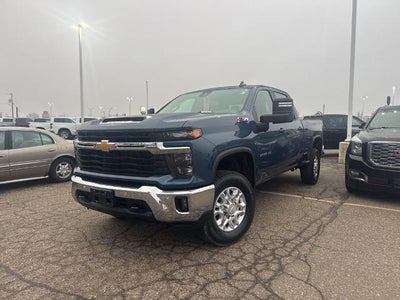 2025 Chevrolet Silverado 3500 HD Crew Cab Standard Box 4-Wheel Drive LT