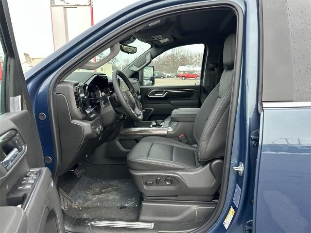 2025 Chevrolet Silverado 3500 HD LTZ