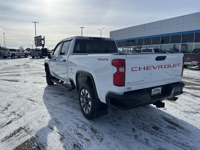 2022 Chevrolet Silverado 2500 HD Crew Cab Standard Box 4-Wheel Drive Custom