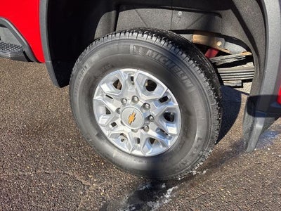 2022 Chevrolet Silverado 3500 HD Crew Cab Standard Box 4-Wheel Drive LT