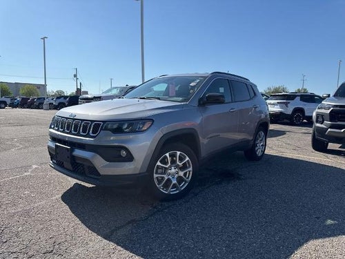 2023 Jeep Compass Latitude Lux FWD
