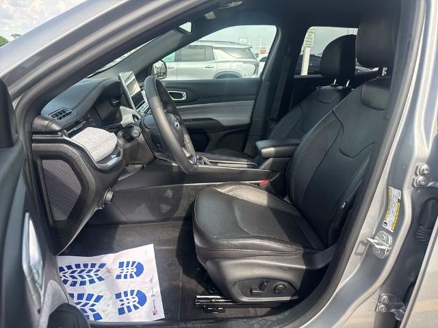 2023 Jeep Compass Latitude Lux 4x4