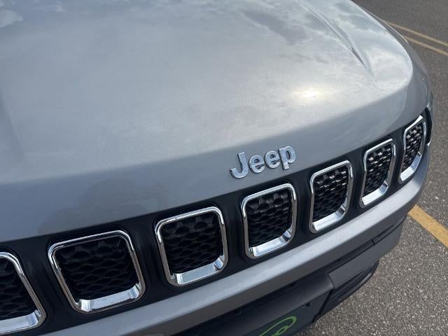 2023 Jeep Compass Latitude Lux 4x4