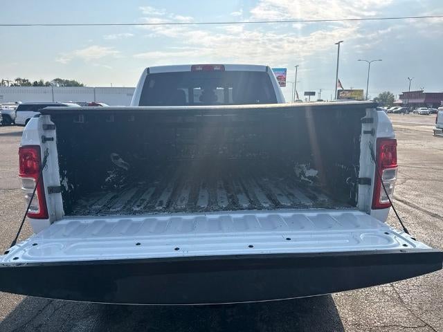2022 RAM 3500 Tradesman Crew Cab 4x4 6'4" Box