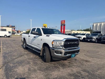 2022 RAM 3500 Tradesman Crew Cab 4x4 6'4" Box