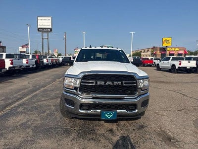 2022 RAM 3500 Tradesman Crew Cab 4x4 6'4" Box