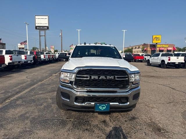 2022 RAM 3500 Tradesman Crew Cab 4x4 6'4" Box