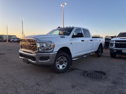 2022 RAM 3500 Tradesman Crew Cab 4x4 8' Box