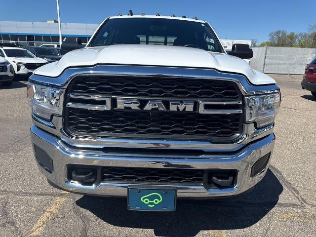 2022 RAM 3500 Tradesman Crew Cab 4x4 8' Box
