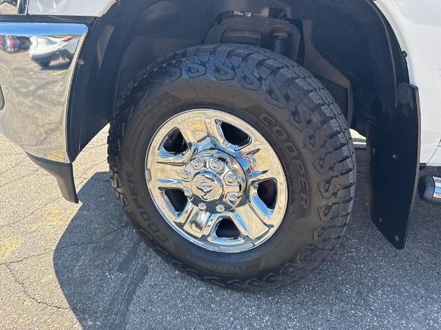 2022 RAM 3500 Tradesman Crew Cab 4x4 8' Box