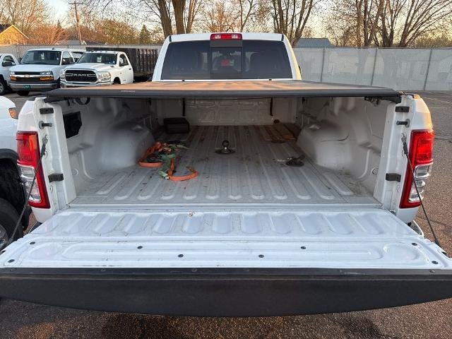 2022 RAM 3500 Tradesman Crew Cab 4x4 8' Box