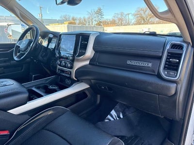 2022 RAM 3500 Laramie 4x4 Crew Cab 8' Box