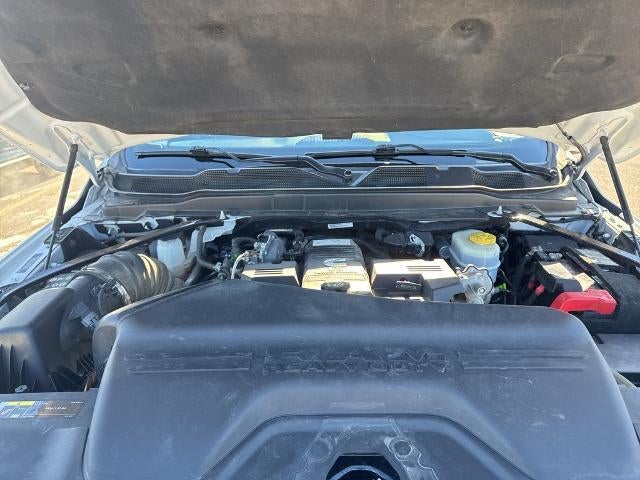 2022 RAM 3500 Laramie 4x4 Crew Cab 8' Box