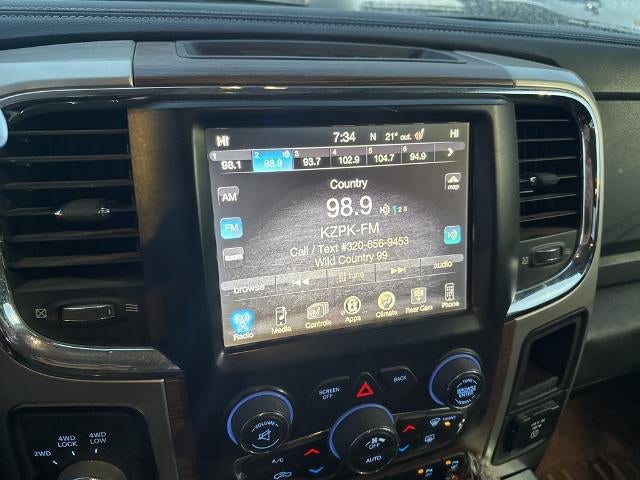 2017 RAM 2500 Laramie Crew Cab 4x4 6'4" Box