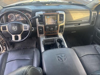 2017 RAM 2500 Laramie Crew Cab 4x4 6'4" Box