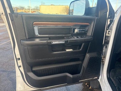 2017 RAM 2500 Laramie Crew Cab 4x4 6'4" Box