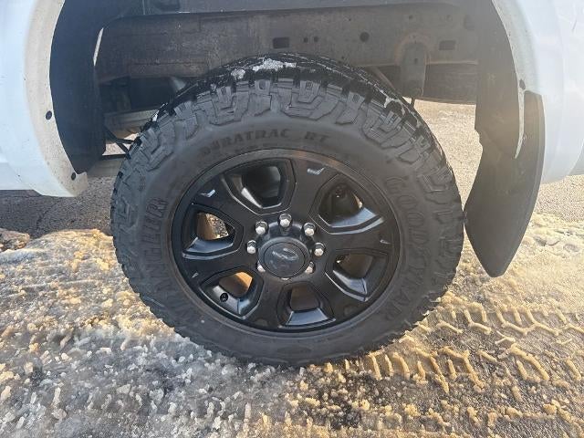 2017 RAM 2500 Laramie Crew Cab 4x4 6'4" Box