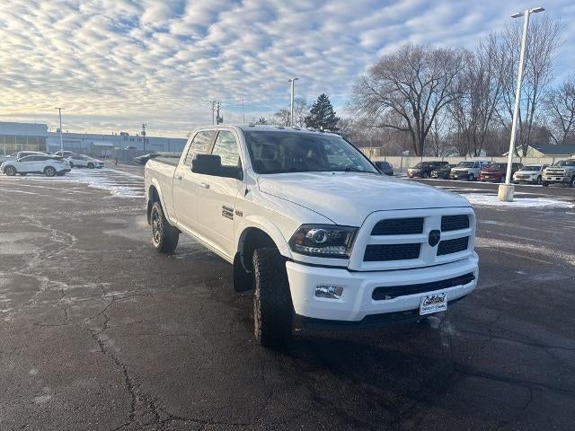 2017 RAM 2500 Laramie Crew Cab 4x4 6'4" Box