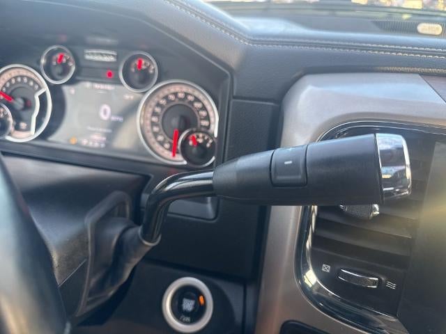 2017 RAM 2500 Laramie Crew Cab 4x4 6'4" Box