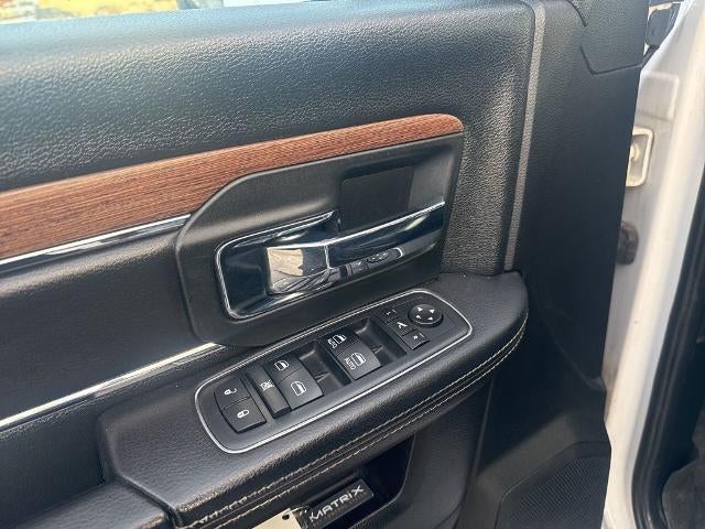 2017 RAM 2500 Laramie Crew Cab 4x4 6'4" Box