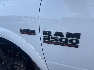 2017 RAM 2500 Laramie Crew Cab 4x4 6'4" Box