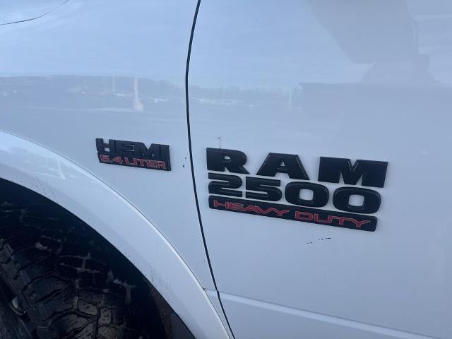 2017 RAM 2500 Laramie Crew Cab 4x4 6'4" Box