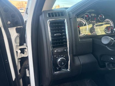 2017 RAM 2500 Laramie Crew Cab 4x4 6'4" Box