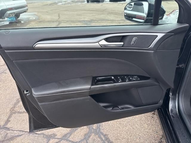 2015 Ford Fusion Hybrid 4dr Sdn SE Hybrid FWD