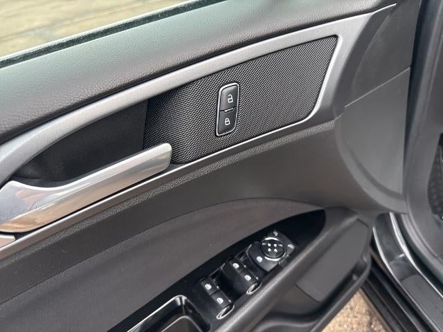 2015 Ford Fusion Hybrid 4dr Sdn SE Hybrid FWD