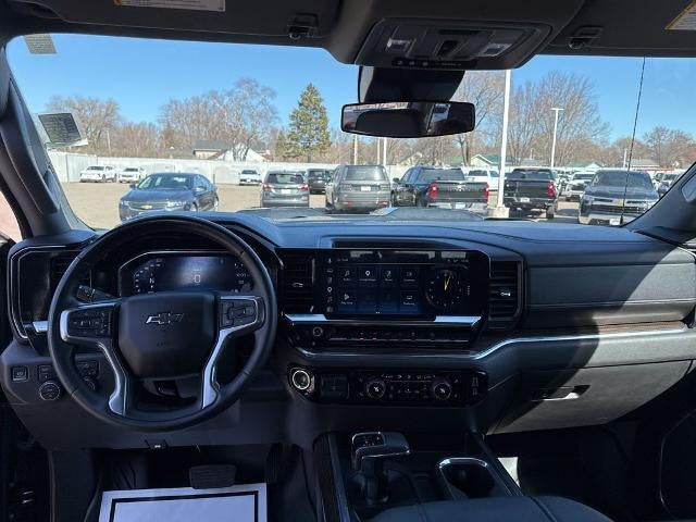 2024 Chevrolet Silverado 1500 Crew Cab Short Box 4-Wheel Drive LT Trail Boss