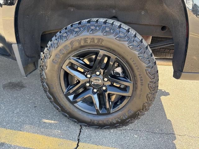 2024 Chevrolet Silverado 1500 Crew Cab Short Box 4-Wheel Drive LT Trail Boss