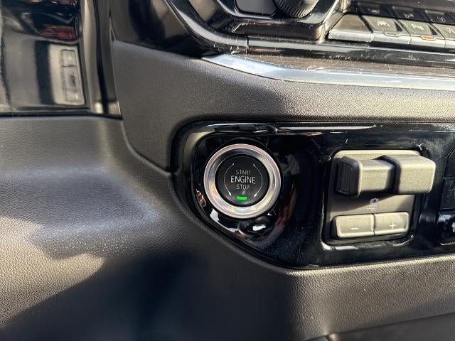 2025 Chevrolet Silverado 1500 Crew Cab Standard Box 4-Wheel Drive LTZ