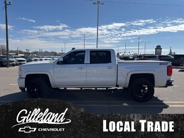 Used 2018 Chevrolet Silverado 1500 LT with VIN 3GCUKREC7JG447084 for sale in St. Cloud, Minnesota