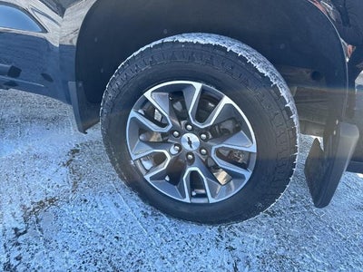 2021 Chevrolet Silverado 1500 Crew Cab Standard Box 4-Wheel Drive RST