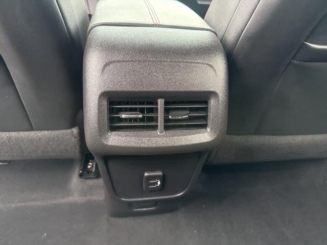 2023 Chevrolet Equinox Base