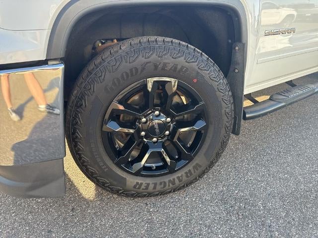 2018 GMC Sierra 1500 Crew Cab Short Box 4-Wheel Drive SLE