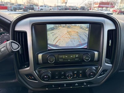 2017 GMC Sierra 1500 Crew Cab Short Box 4-Wheel Drive SLT SLT Premium Package