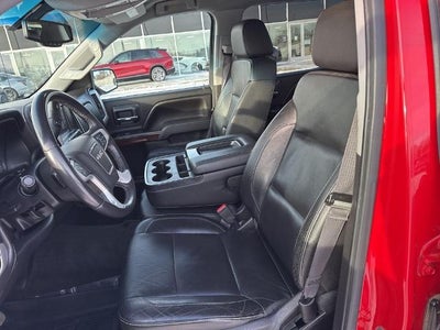 2017 GMC Sierra 1500 Crew Cab Short Box 4-Wheel Drive SLT SLT Premium Package