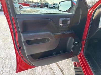 2017 GMC Sierra 1500 Crew Cab Short Box 4-Wheel Drive SLT SLT Premium Package