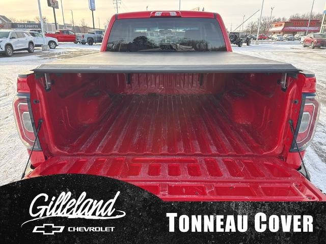 2017 GMC Sierra 1500 Crew Cab Short Box 4-Wheel Drive SLT SLT Premium Package