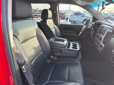 2017 GMC Sierra 1500 Crew Cab Short Box 4-Wheel Drive SLT SLT Premium Package