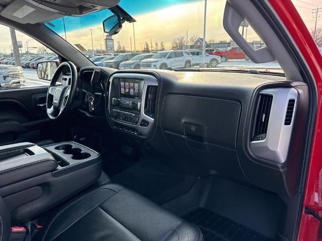 2017 GMC Sierra 1500 Crew Cab Short Box 4-Wheel Drive SLT SLT Premium Package