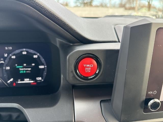 2025 Toyota Tacoma 4WD SR Double Cab 5' Bed MT (Natl)