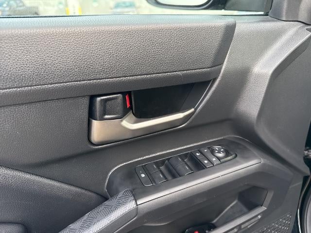 2025 Toyota Tacoma 4WD SR Double Cab 5' Bed MT (Natl)