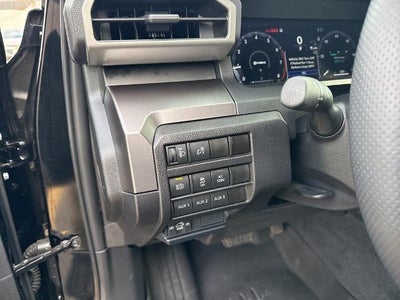 2025 Toyota Tacoma 4WD SR Double Cab 5' Bed MT (Natl)