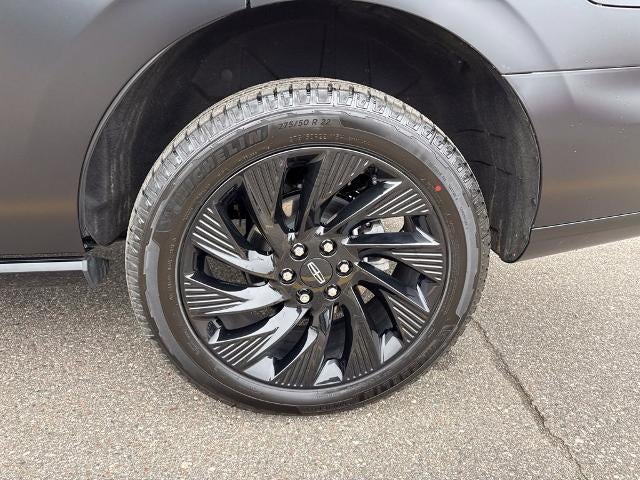 2027 Lincoln Navigator Reserve