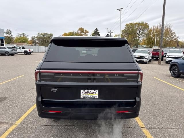 2027 Lincoln Navigator Reserve