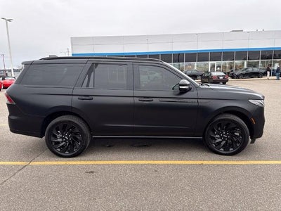 2027 Lincoln Navigator Reserve