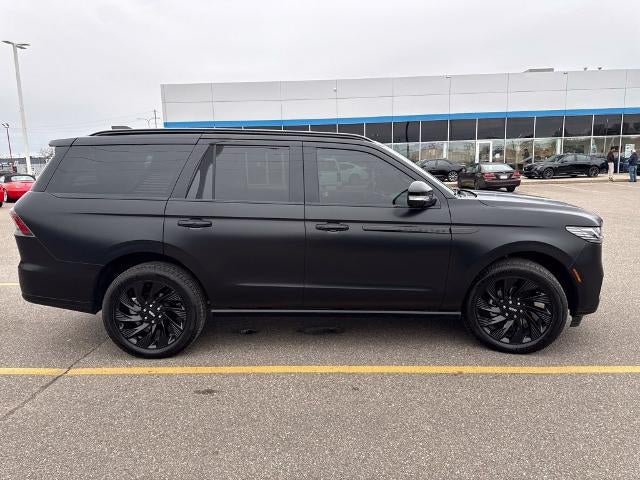 2027 Lincoln Navigator Reserve