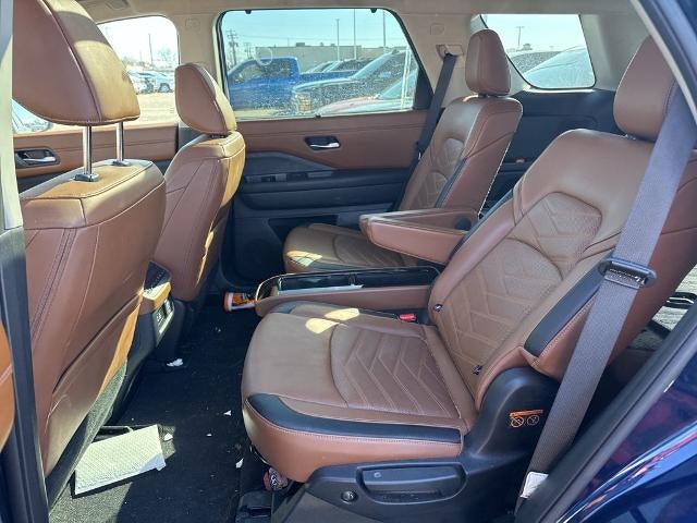 2024 Nissan Pathfinder Platinum 4WD